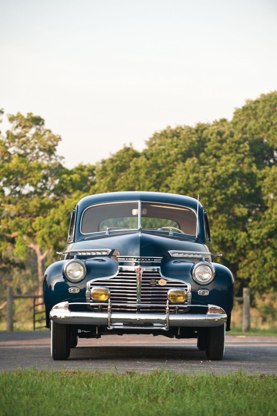  Chevrolet Special DeLuxe Club Coupe 1941 года  (фото 19 из 32)